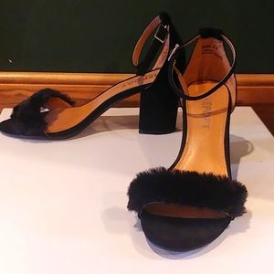 Women's shoes
